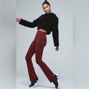 ALO Yoga Burgundy Bootcut Leggings XS Cranberry